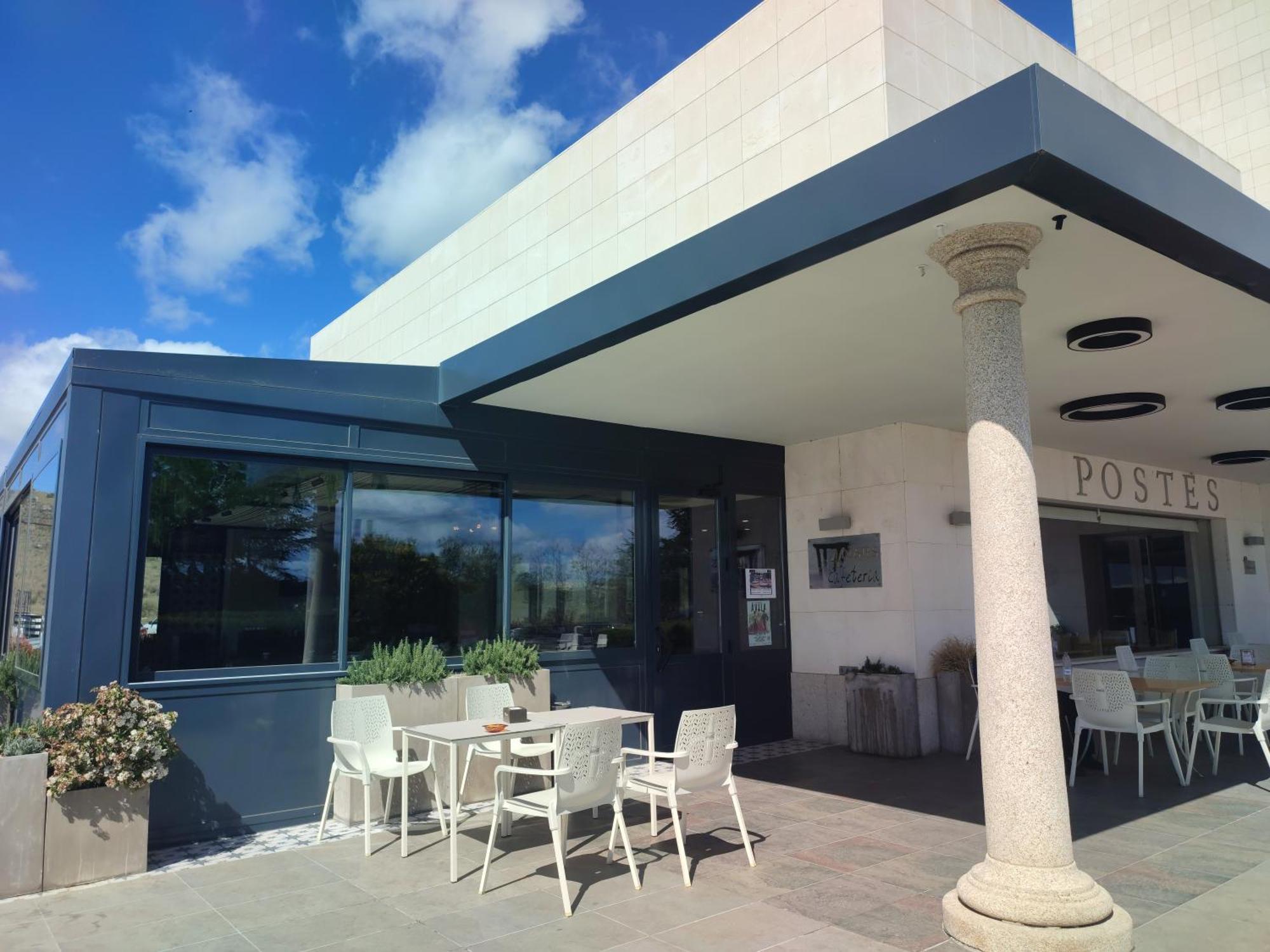 Hotel Sercotel Cuatro Postes Avila Bagian luar foto