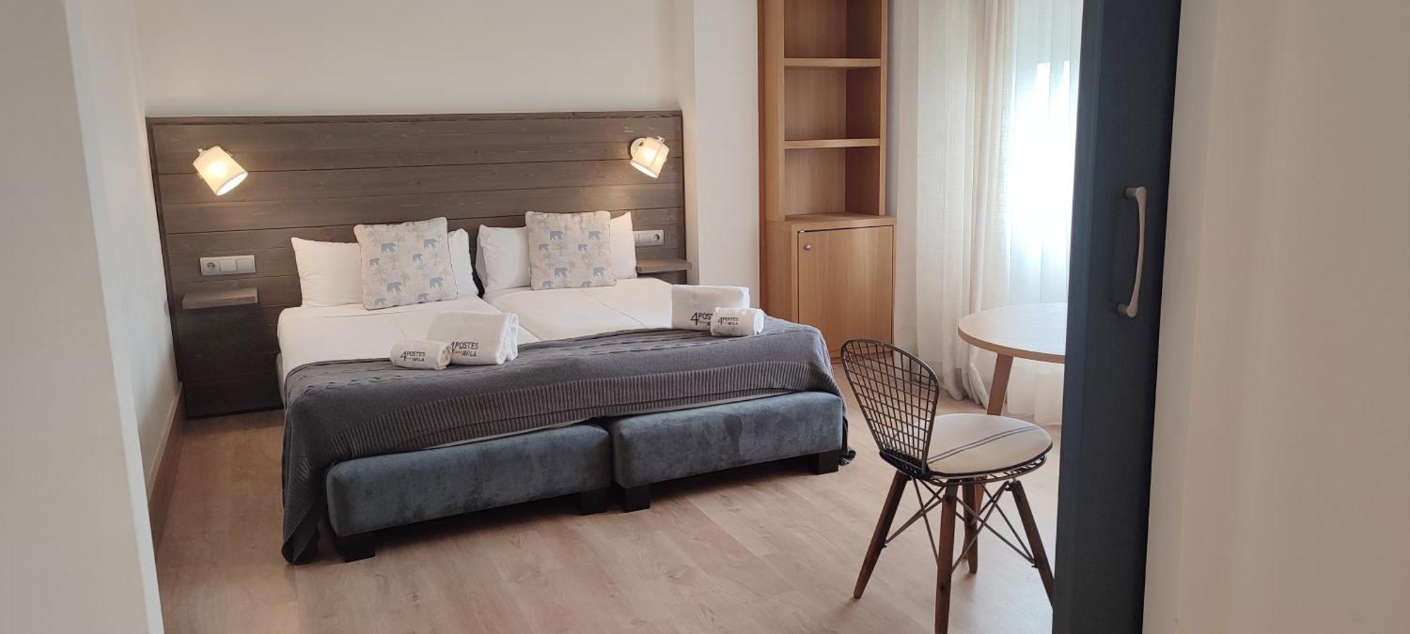 Hotel Sercotel Cuatro Postes Avila Bagian luar foto