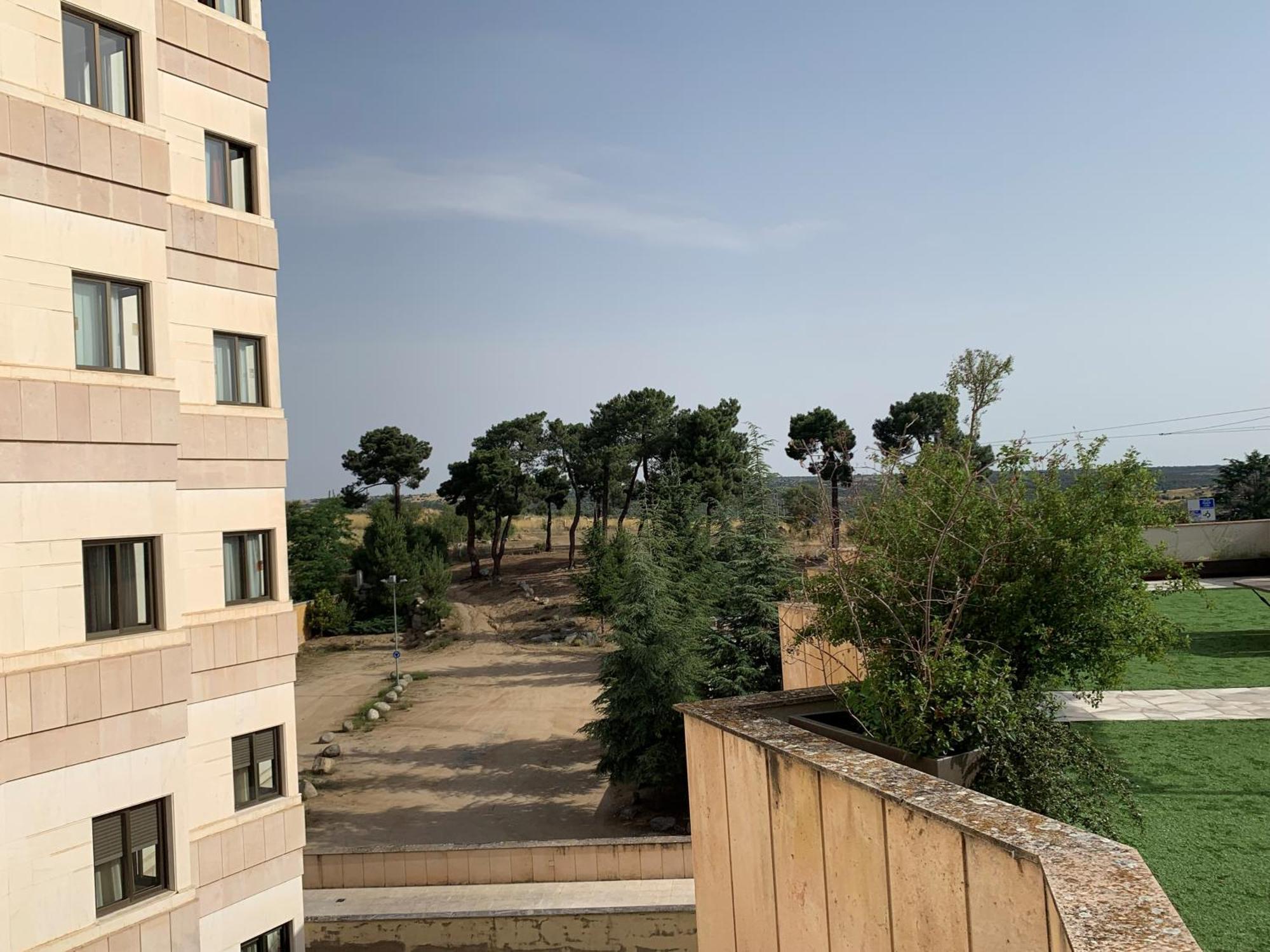 Hotel Sercotel Cuatro Postes Avila Bagian luar foto