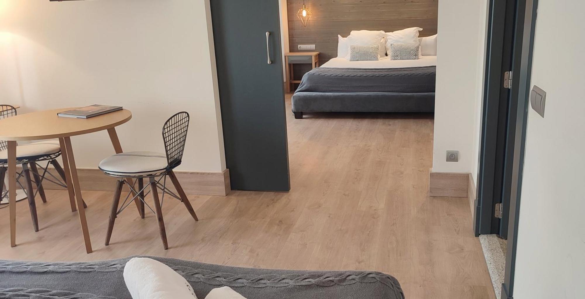 Hotel Sercotel Cuatro Postes Avila Bagian luar foto